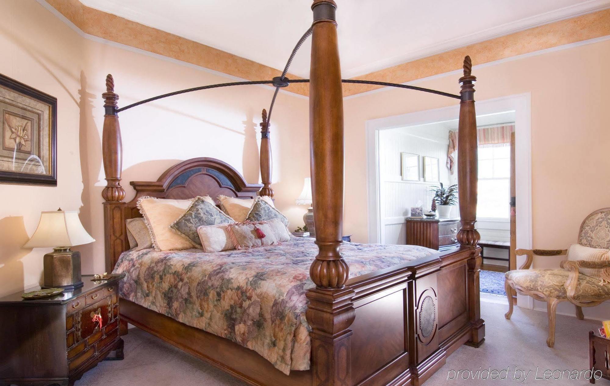 Hill House Bed & Breakfast Inn Эшвилл Экстерьер фото