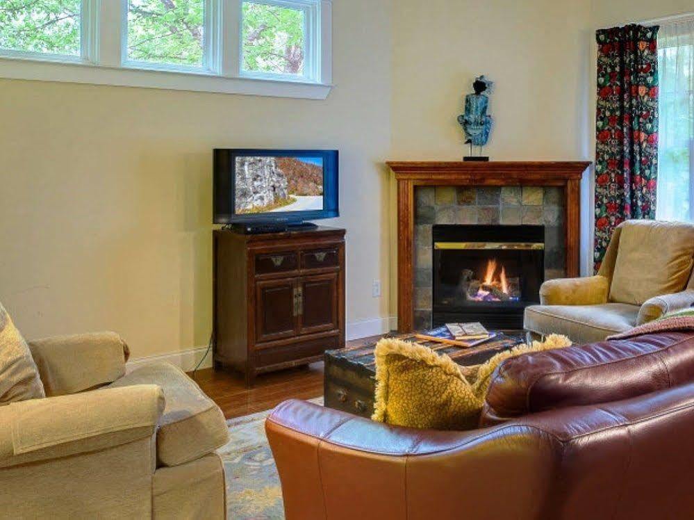 Hill House Bed & Breakfast Inn Эшвилл Экстерьер фото